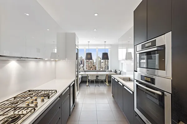 Sold by Compass | media 3