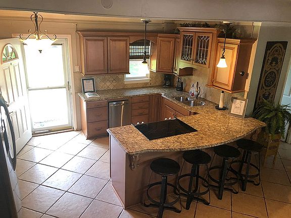 Kitchen/bar 