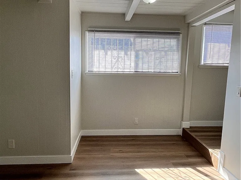 3209 W 110th St #B — Photo 4