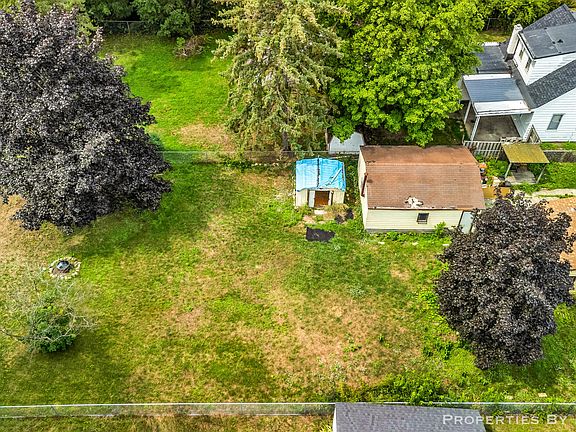 5th image of 348 Ridgewood St SE