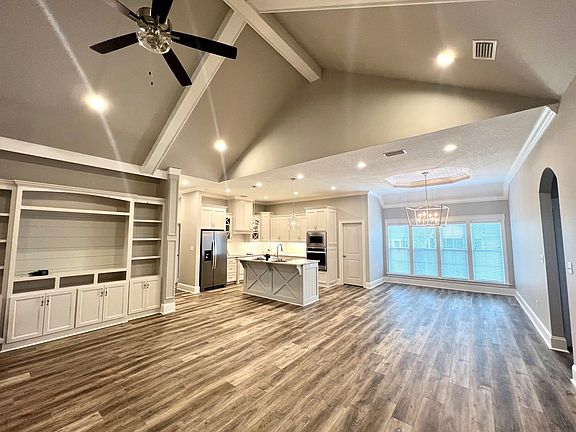 4th image of 3013 Houser Way