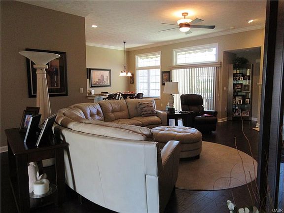 5th image of 6815 Lorien Woods Dr
