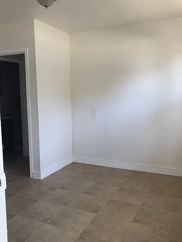 1057 N Pershing Ave #3 Photo 1