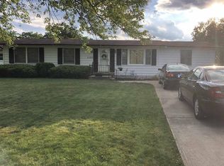 1120 S 1st St, Upland, IN 46989
