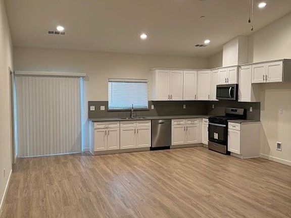 4th image of 8511 Frankie Lou St #B
