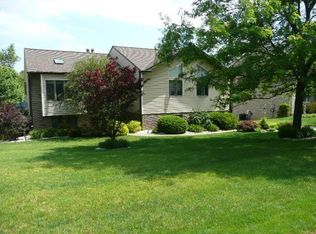 312 Diana Dr, Mc Kees Rocks, PA 15136