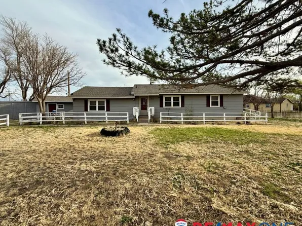 1002 West St, Deerfield, KS 67838