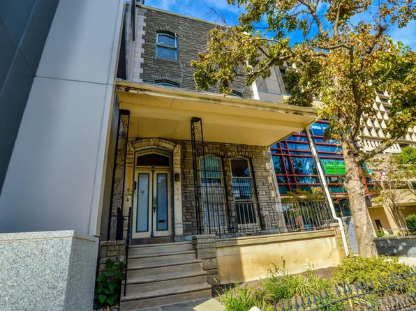 3721 Chestnut St, Philadelphia, PA 19104