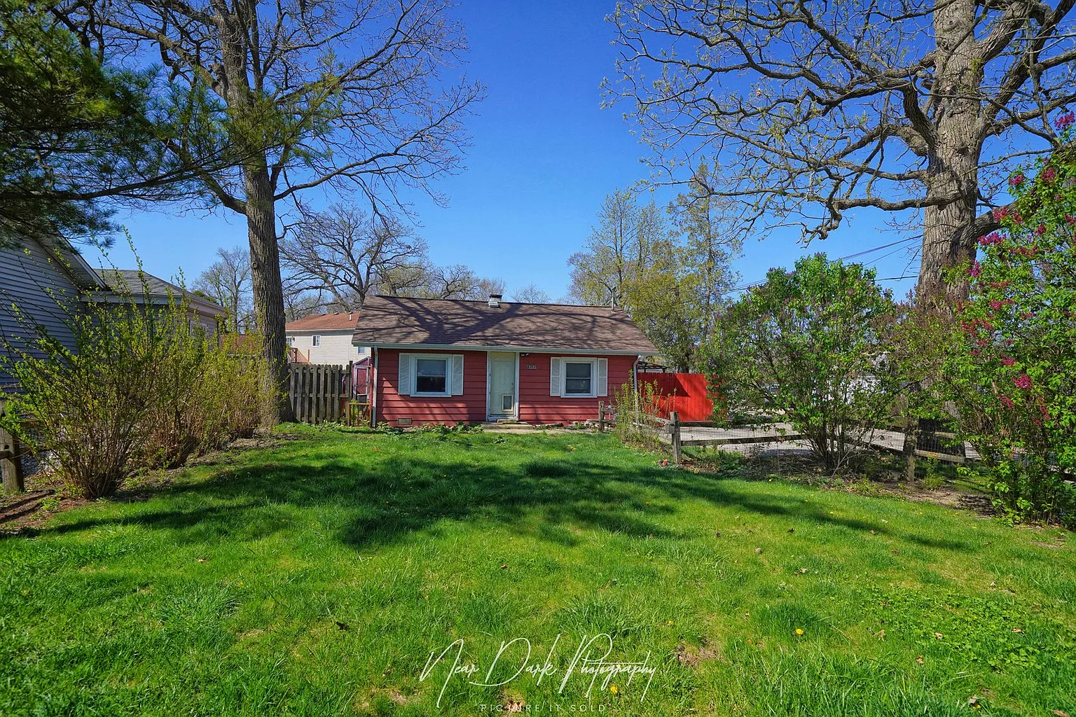 18595 W Old Gages Lake Rd photo 1