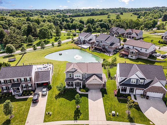 3rd image of 15077 Stable Wood Dr