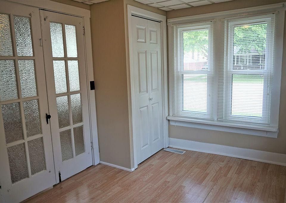 606 N Court 606 N Court St Tuscola IL Zillow