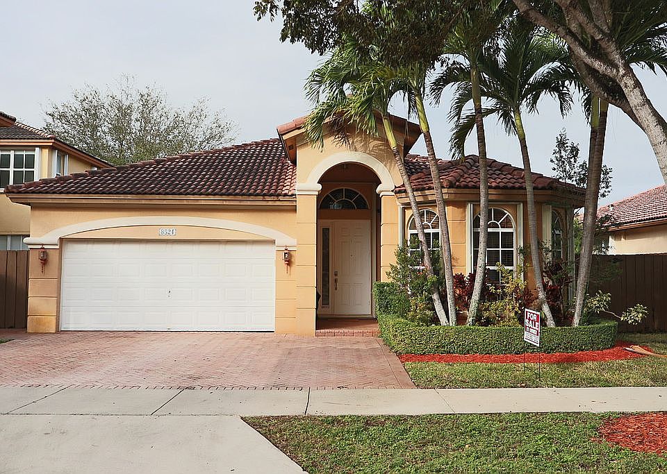 1st image of 8524 NW 110th Ave