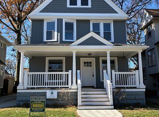 1484 Elmwood Ave, Lakewood, OH