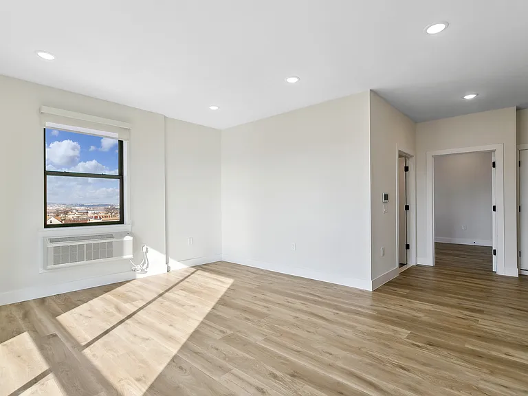 582 66th Street — Photo 23