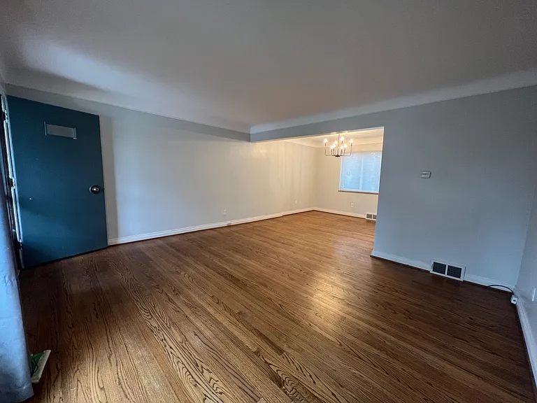 1075 Wimbleton Dr #1075 — Photo 2