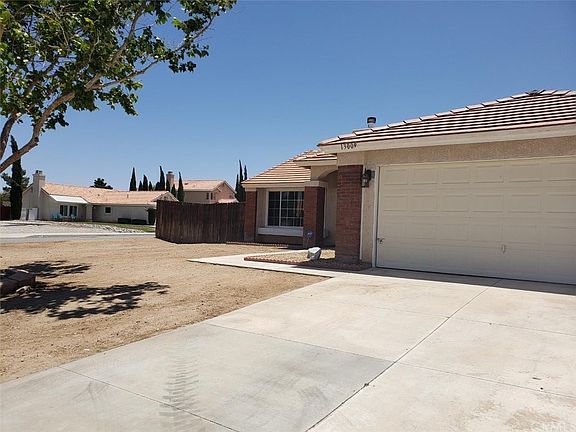 3rd image of 13009 Grinnell Ct