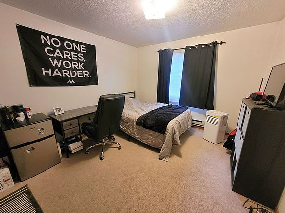 4th image of 723 10th St N #723