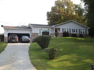 Hc 62, Pine Grove, WV 26419