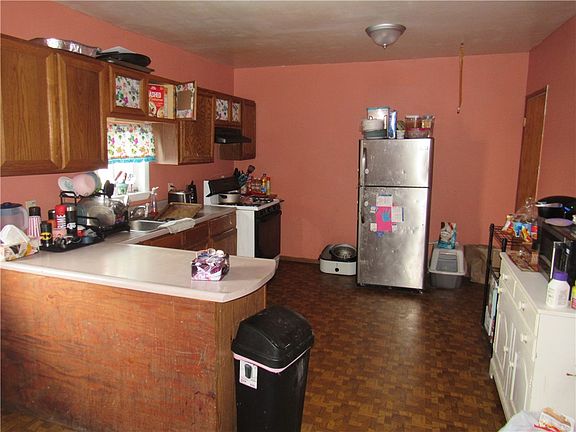 5th image of 149 Geneva St