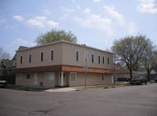 858 Thomas Ave, Saint Paul, MN 55104