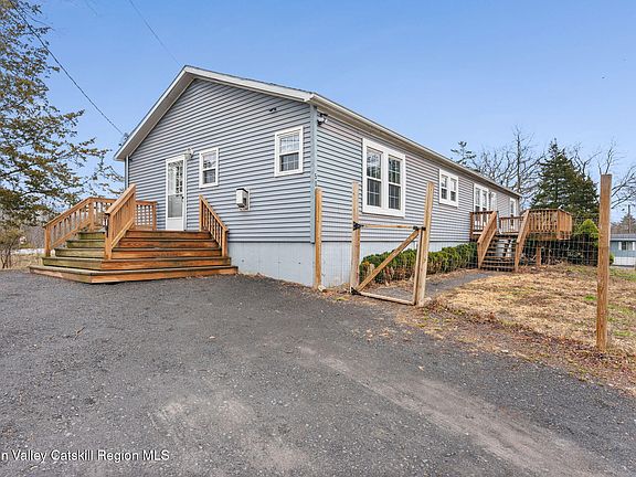 2nd image of 50 S Lincoln Drive