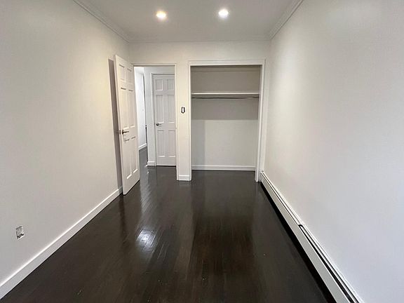 3rd image of 1319 Pelham Pkwy N #2