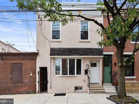 3rd image of 1218 E Berks St
