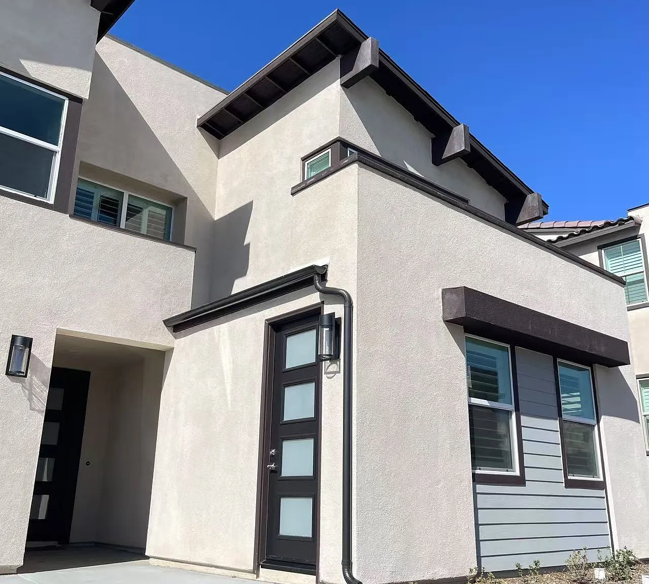 15658 Caterpillar Dr — Photo 1