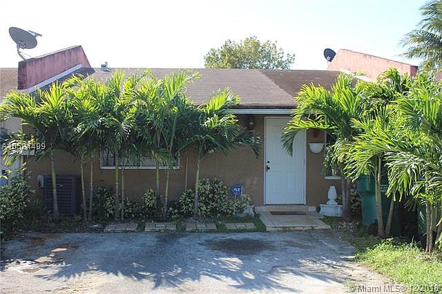 1st image of 1382 Laura Ln #1382