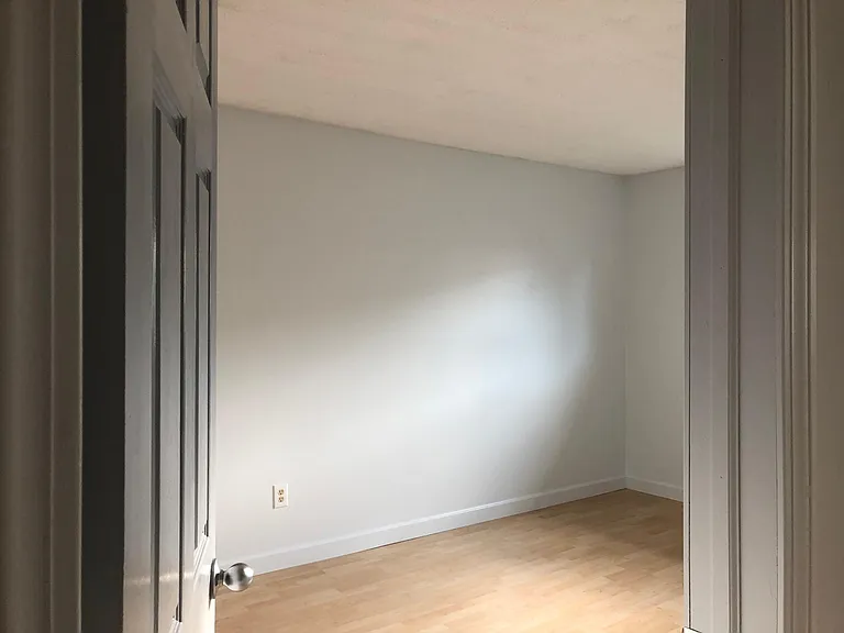 124 Quarry Hill Rd — Photo 4