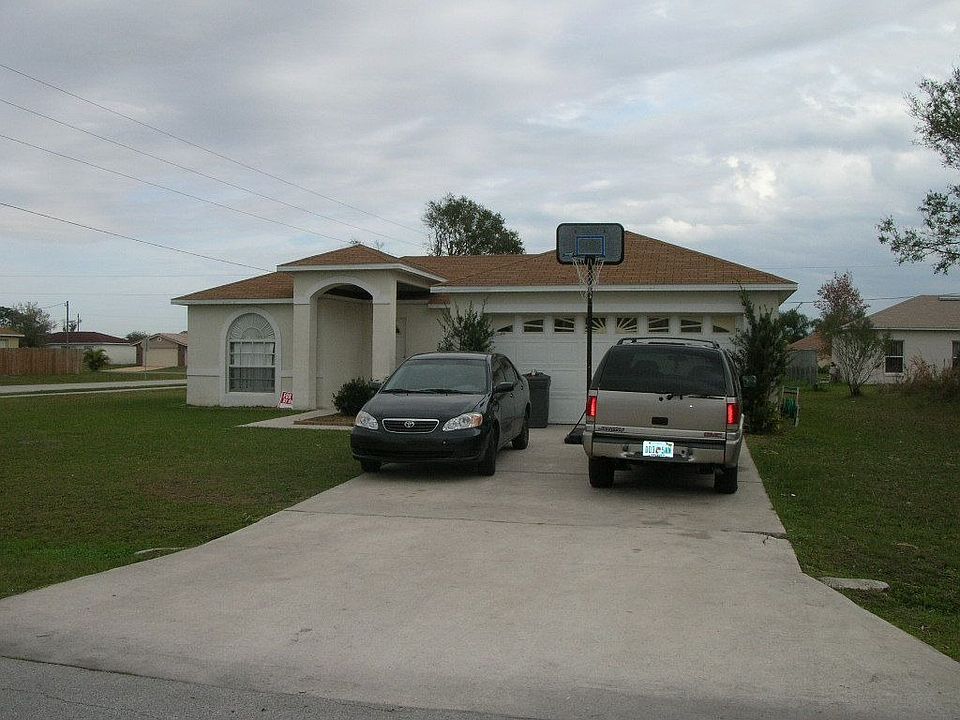 Ext Front-Corner Lot