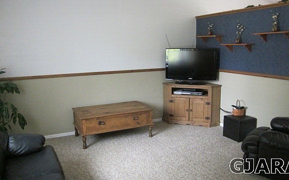 2nd image of 636 1/2 Karen Ct