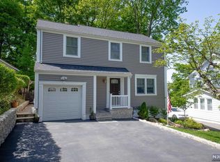 23 Rugby Rd, Cedar Grove, NJ 07009