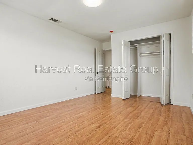 1319 Pearl St #3 — Photo 12