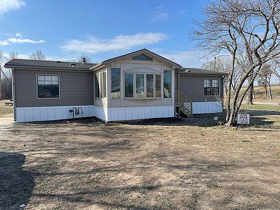 2nd image of 1201 Money St Lot 94