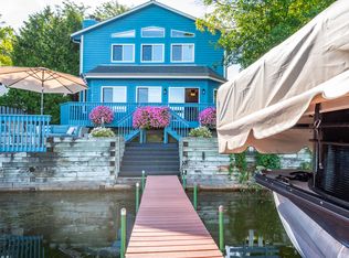 259 Park Ave, Pewaukee, WI 53072