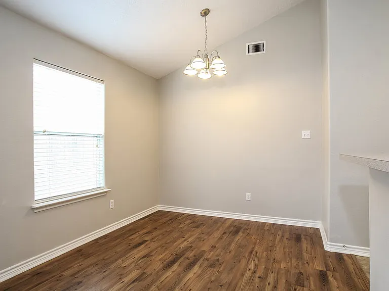 4723 Comal River Loop — Photo 8