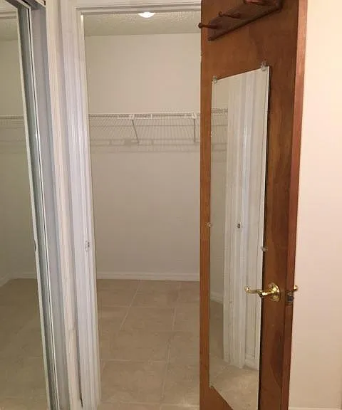 6485 Manila Dr — Photo 10