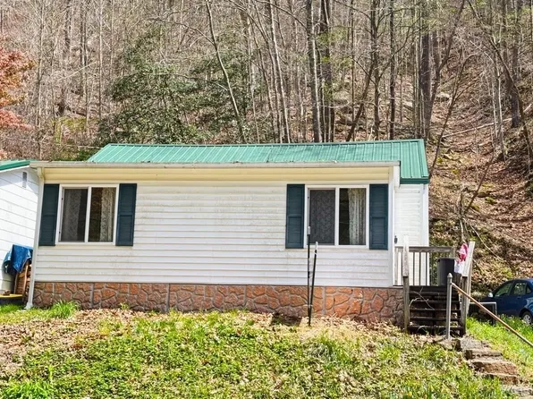 840 S Park Rd SE, Charleston, WV 25304