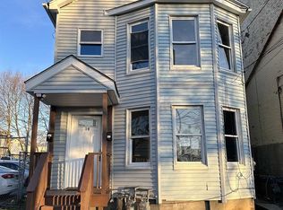 19 N Clinton St, Poughkeepsie, NY 12601