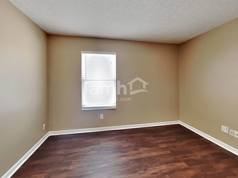 18834 Planer Dr — Photo 8