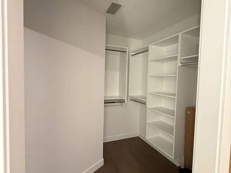 1212 Demonbreun St #711 — Photo 15