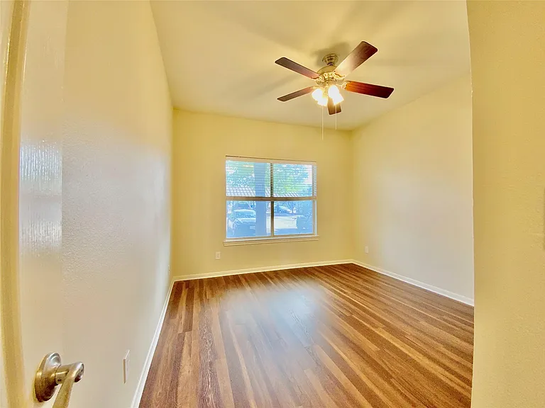 6000 Shepherd Mountain Cv #315 — Photo 17