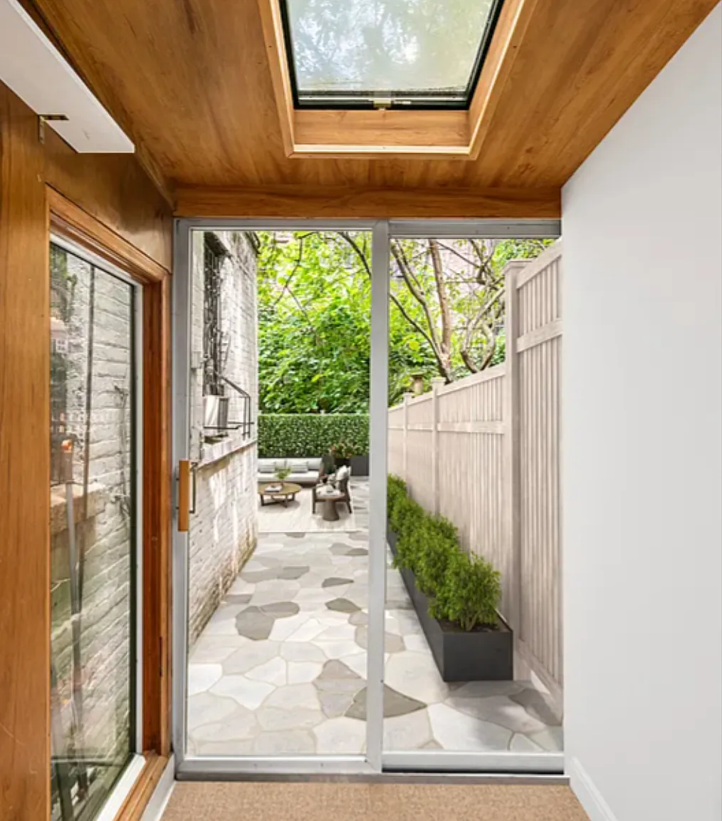 331 East 65th Street — Photo 2