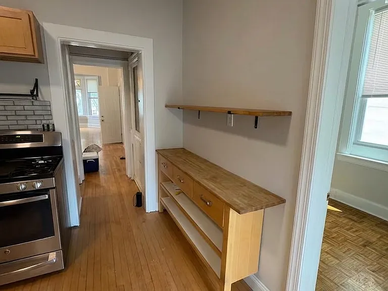 1113 W Wellington Ave #1 — Photo 6