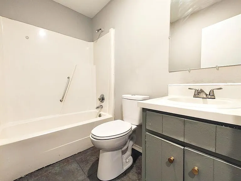4421 Layola Ave — Photo 5