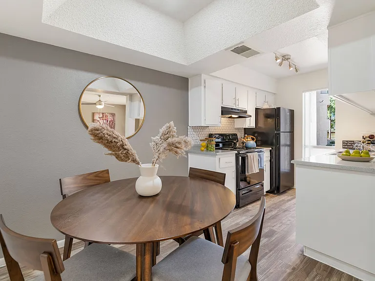 Glen Brae Apartments — Photo 23