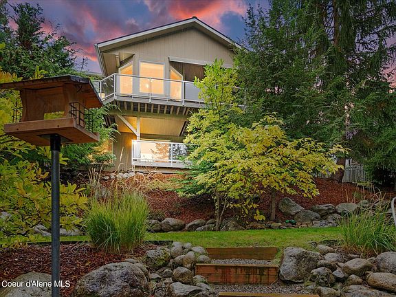 3rd image of 9235 N Clarkview Pl