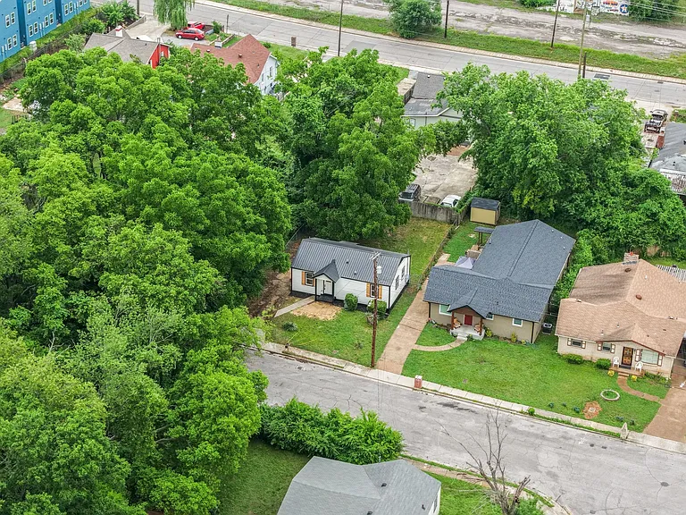 2026 Salem Mason Dr — Photo 29