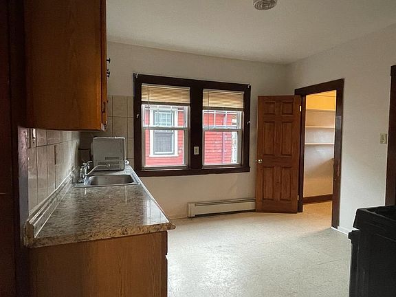 3rd image of 452 Ashmont St Unit Ii